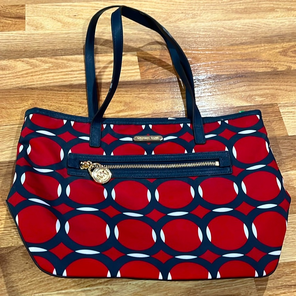 Red and Navy Micheal Kors Purse